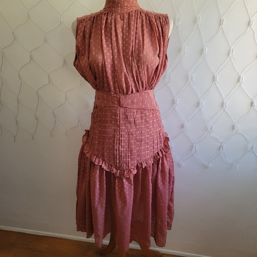 Boohoo Occasion Swiss Dot Gathered Dress • Dusky Rose • US Size 6